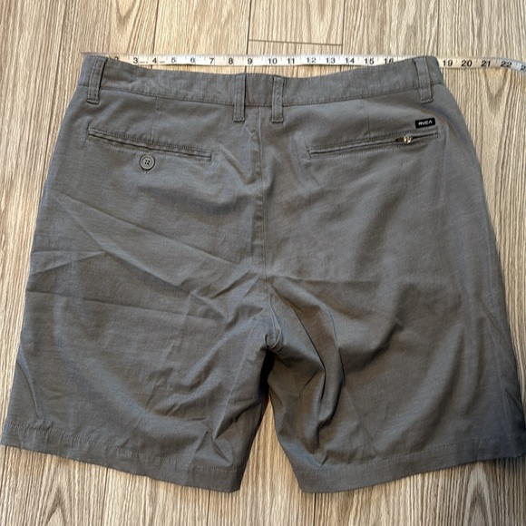 RCVA Shorts - Picture 2 of 5